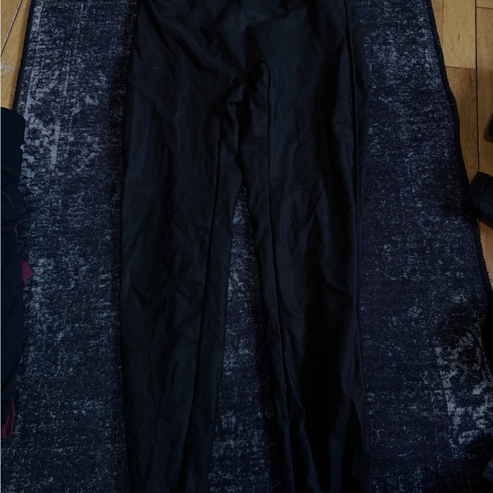 Black High-Rise Leggings